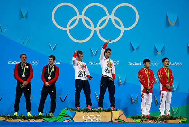 长跑比赛中的角色成长与自我超越