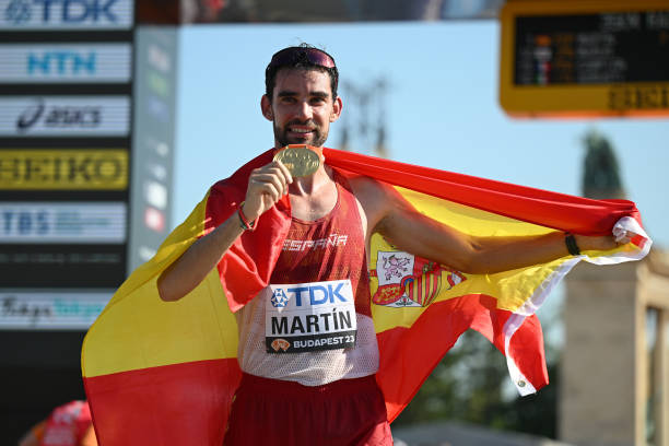 年龄不是问题：吴敏霞与郭晶晶的竞技巅峰对比