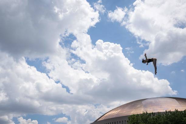 长跑冠军比赛实况：全程高能记录