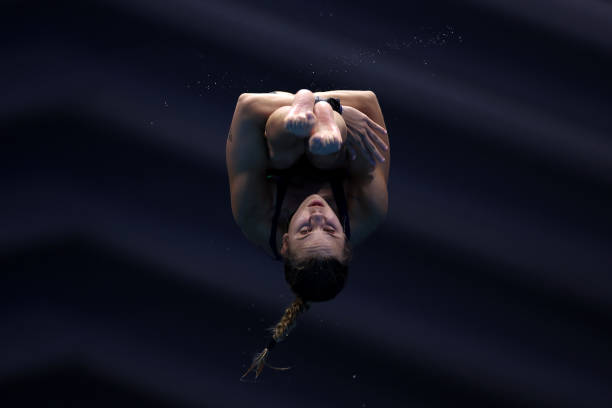 跳远世界纪录与中国全国纪录的差距有多大？