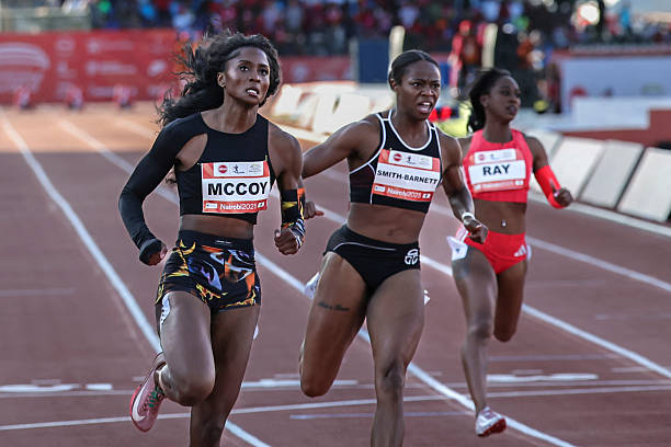 伏明霞的身材成为热议话题，网友纷纷点赞