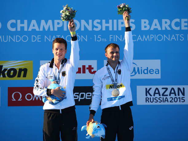 郭晶晶与父母温馨合影，尽显家庭和睦