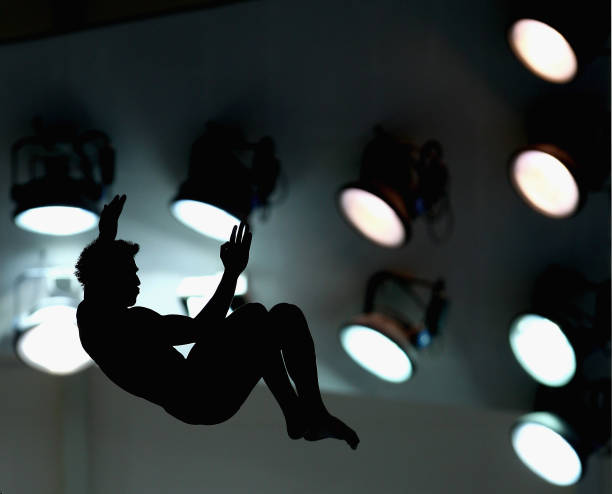 田径运动三大领域：速度、高度与远度的较量