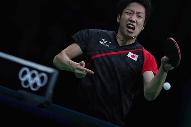 乒乓球运动员为何频繁擦汗？比赛中的汗水管理策略