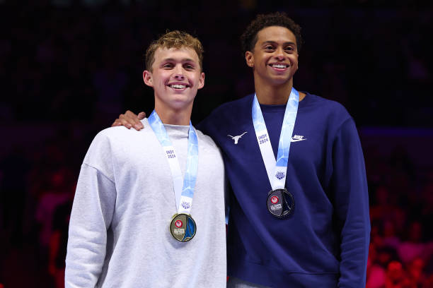 建筑绘图入门：正规游泳池的三视图绘制方法