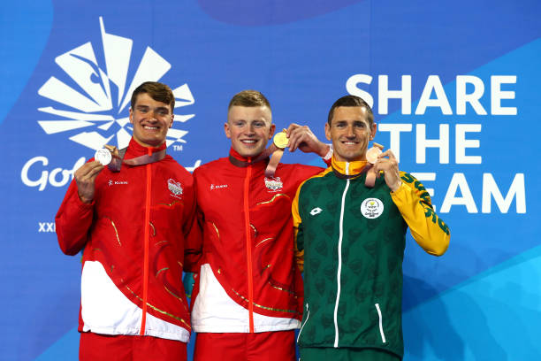 游泳池瓷砖安装费用：每平方米价格包含哪些项目？