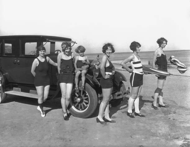 游泳池游泳真的会感染艾滋病毒吗？专家权威解答