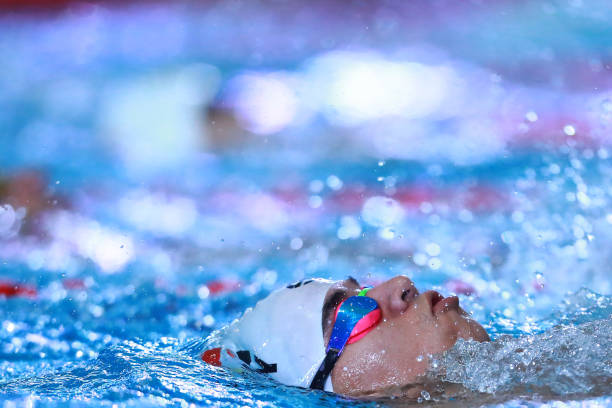 游泳技能进阶之路：青少年考试标准与训练方法