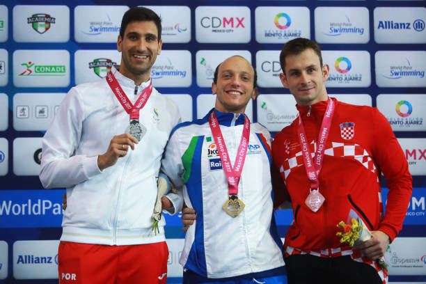 蛙泳十二字口诀大全：游泳爱好者的必备指南