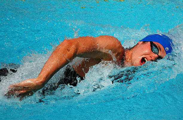 50岁学游泳：挑战与机遇并存