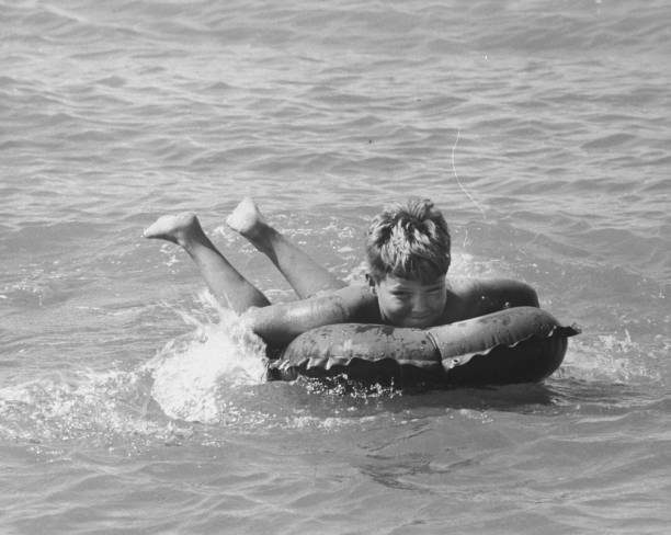 女子游泳等级标准对比：不同年龄段的成绩要求差异