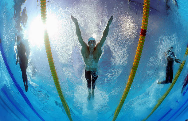 椎间盘突出症患者必看：游泳的正确姿势与禁忌