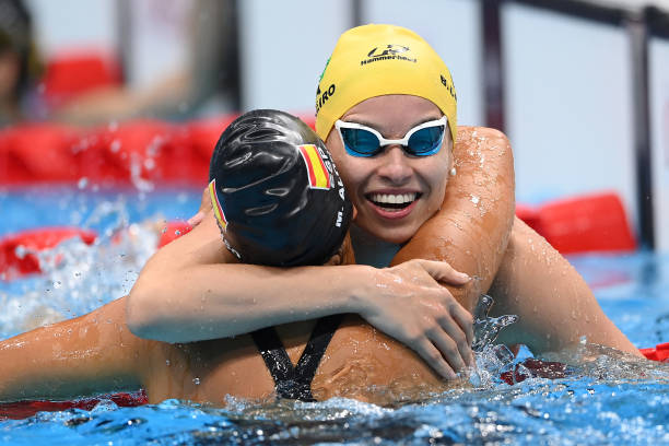 关于艾滋病传播的真相：游泳池安全吗？