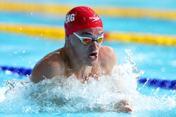 游泳工具箱：提升水中表现的关键工具