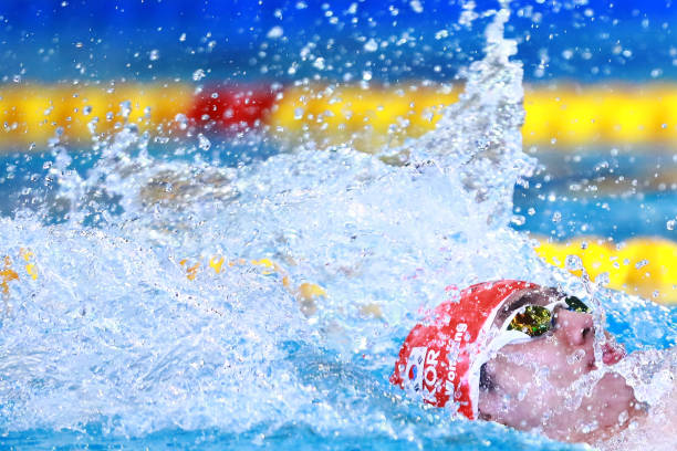 儿童蛙泳入门教学：从打腿到划手的完整教程