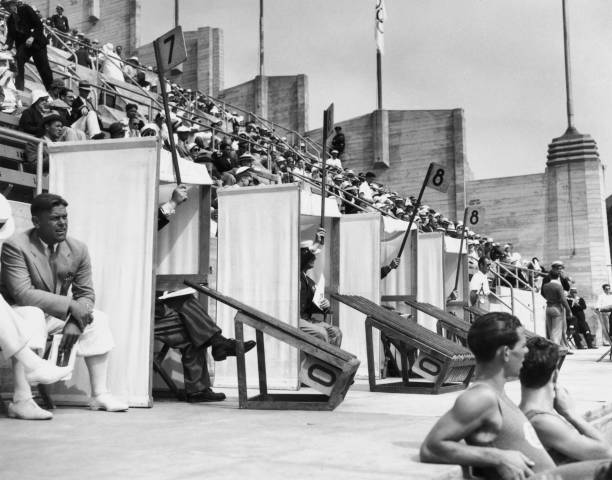 小学游泳比赛规则：犯规与处罚标准