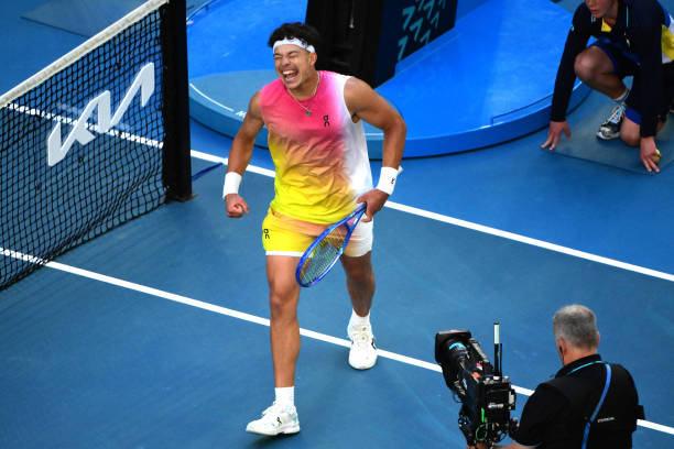 网球裁判手势与计分术语：看懂比赛必备知识