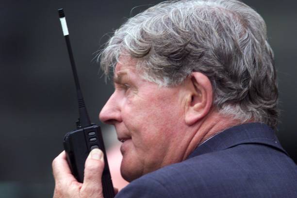 网球比赛用球更换指南：多少局必须换新球？