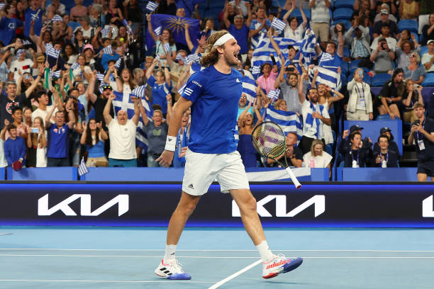 网球比赛中触网瞬间的裁判判罚标准