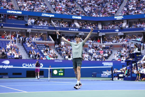 网球新星阿尔卡拉斯：揭秘他的国籍与成长背景