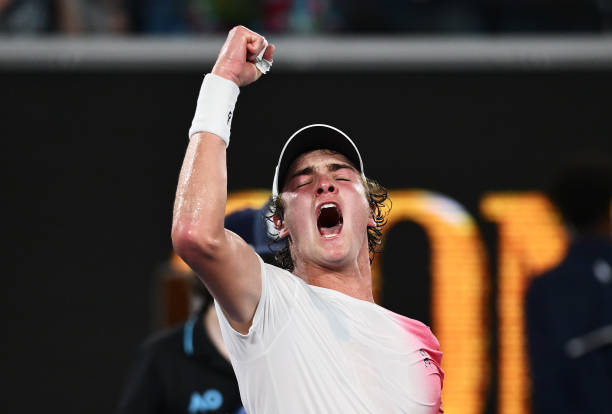 网球肘根治指南：红云的经验与专业建议