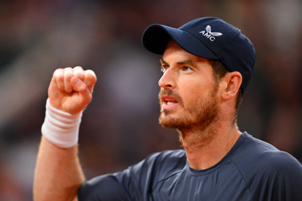 王欣瑜父亲的教育方式：从童年到职业球员的蜕变