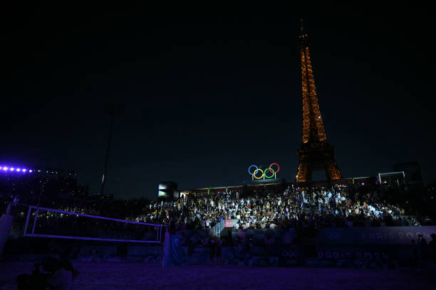 教练亲授：如何正确握球以提高排球技术