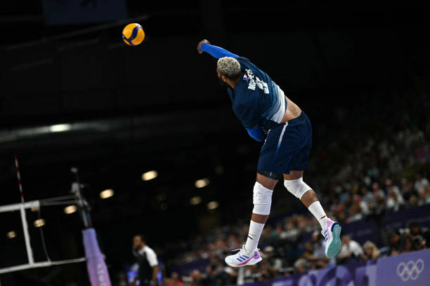 女排名将周晓兰：退役多年，她的生活如何？