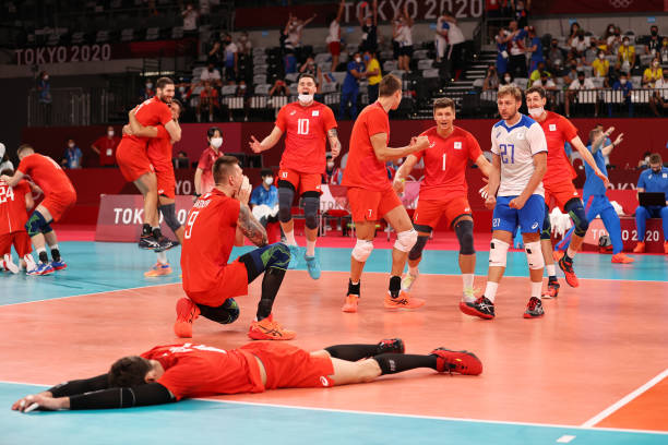 发球、扣杀、拦网：排球三大核心技术的精进秘诀