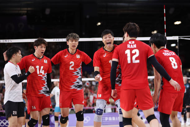 颠球手法训练：提升手眼协调与反应速度