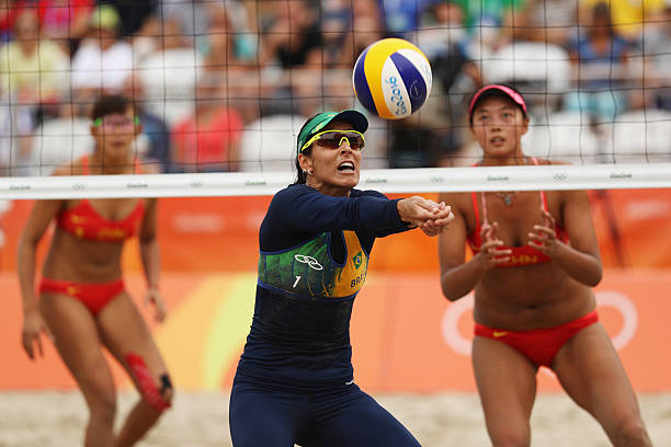 排球比赛中的轮转站位规则与技巧