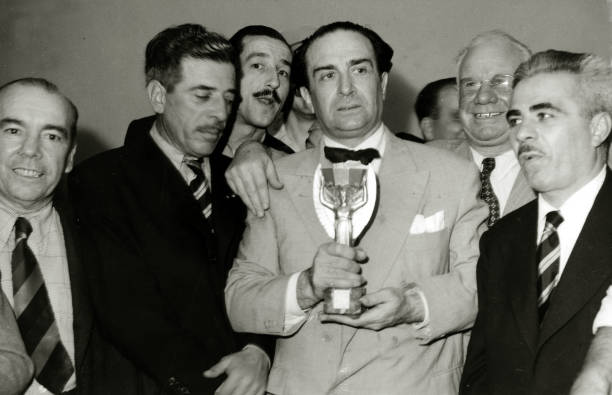 足球赛事日历：欧洲杯与世界杯的时间规律