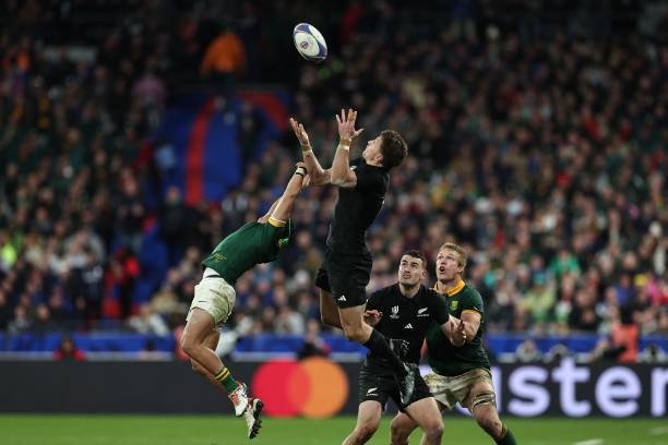 世界杯历史盘点：各届赛事时间与主办国